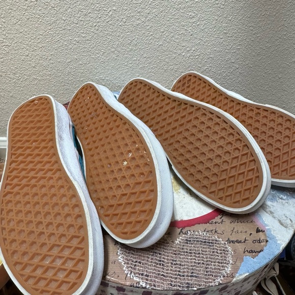 Vans Bundle - Picture 4 of 5